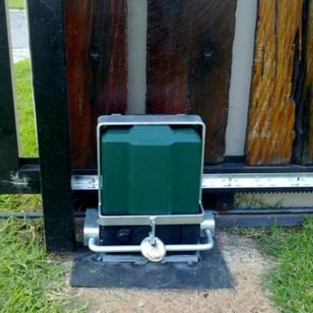 676485_141206061320_Gate-Motor-with-Anti-Theft-Bracket-2